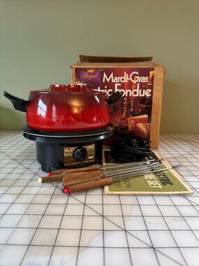 Vintage Regal Mardi Gras Electric Fondue Set Red Complete Tested w Box
